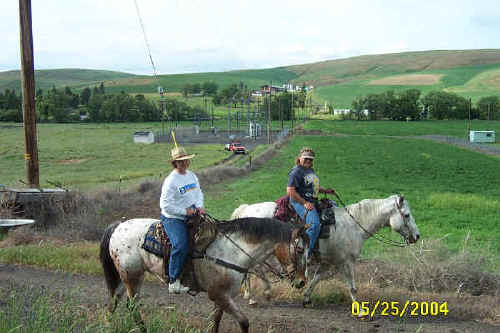 Jackie McKeirnan-Crawford and Mary Flerchinger on the Lewis & Clark Bicentennial Trail Ride through Columbia/Garfield Counties, May 2003