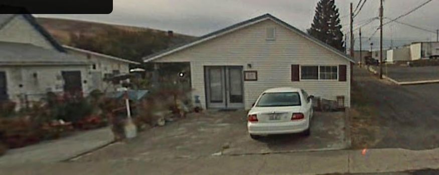 View of the former Damron Flower Shop in Pomeroy WA as taken by the googlecar in 2007