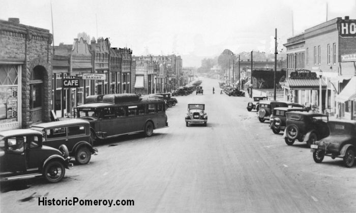 Pomeroy Wash. Street Scene 1925