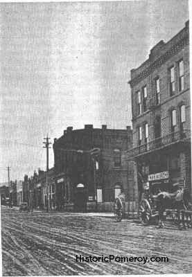 Pomeroy Washington 1909 (Main Street at [then] 3rd Street)